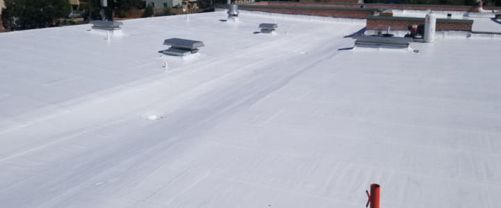 What Are The Benefits Of Using Foam Roofing For Commercial Properties?
